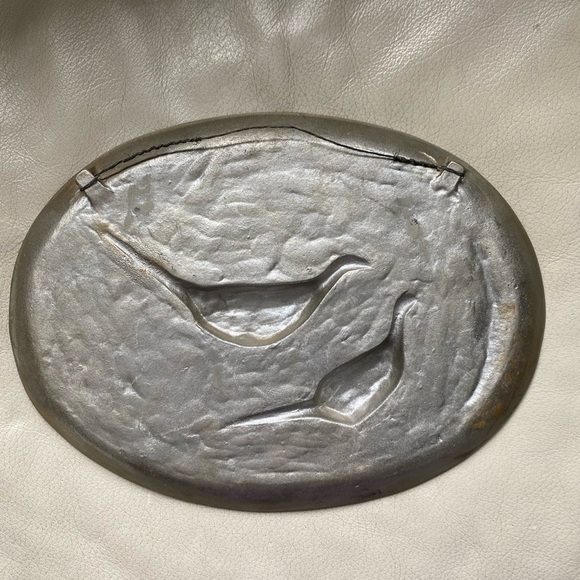 Vtg Wall Hanging Plate Metal Plaque Birds tree Embossed. - Picture 3 of 7